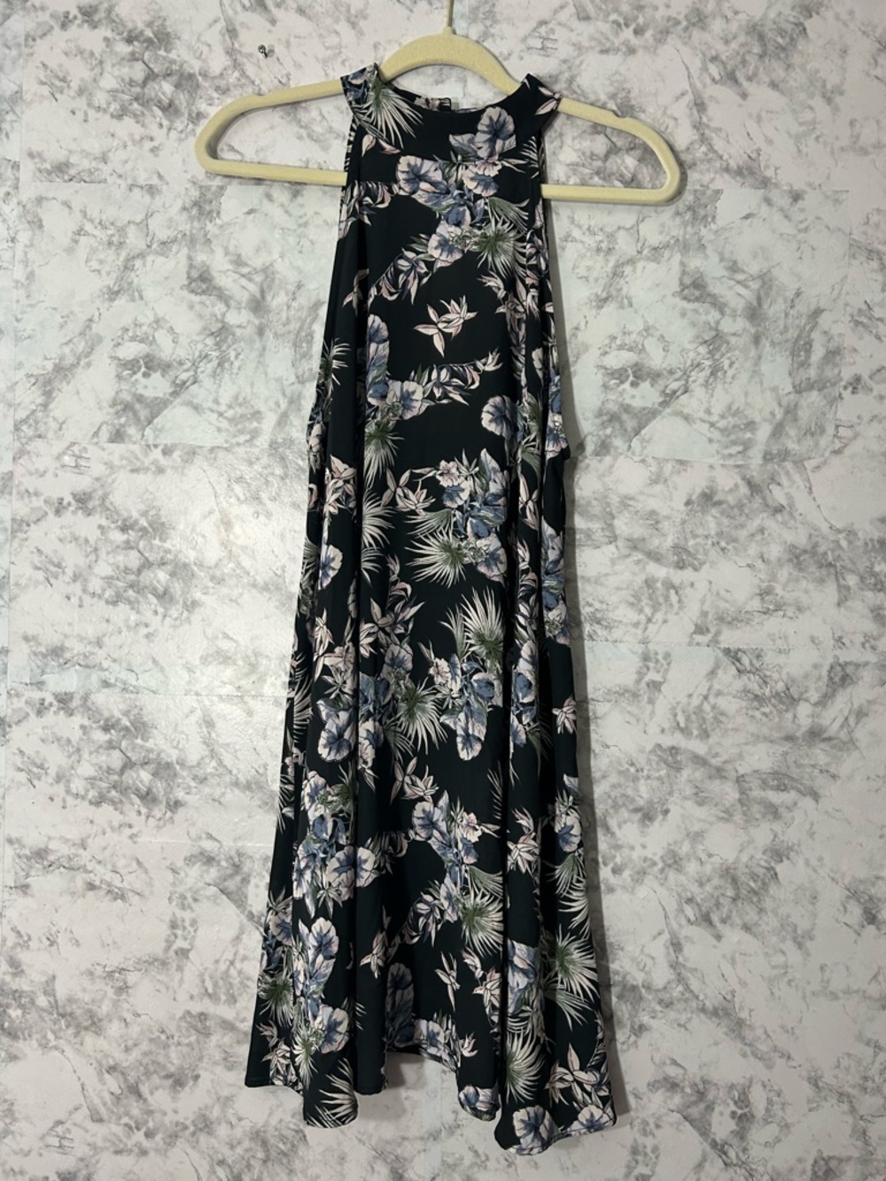 Audrey Black Floral Midi Dress Sz L EUC